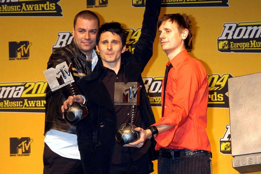 Группа Muse на MTV Europe Awards, 18 ноября 2004 года
