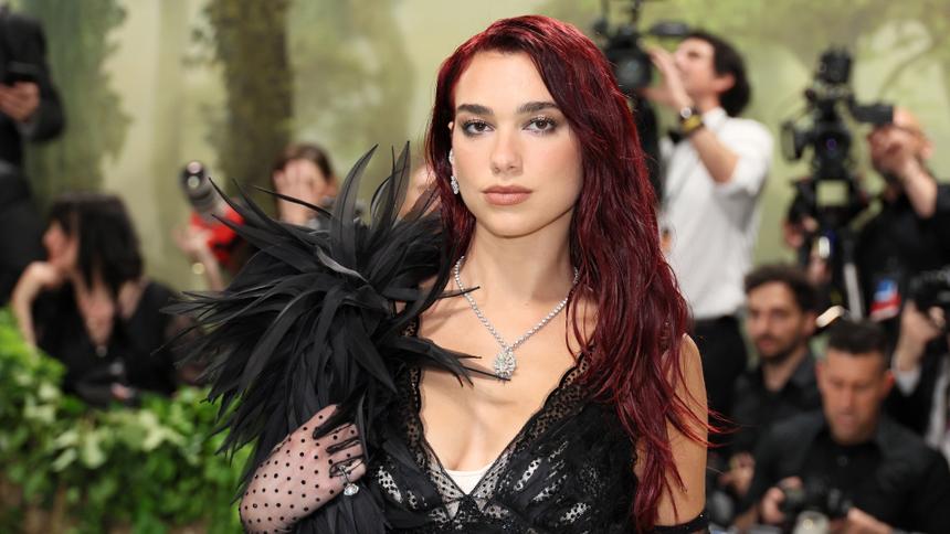 Дуа Липа на Met Gala, 6 мая 2024 года