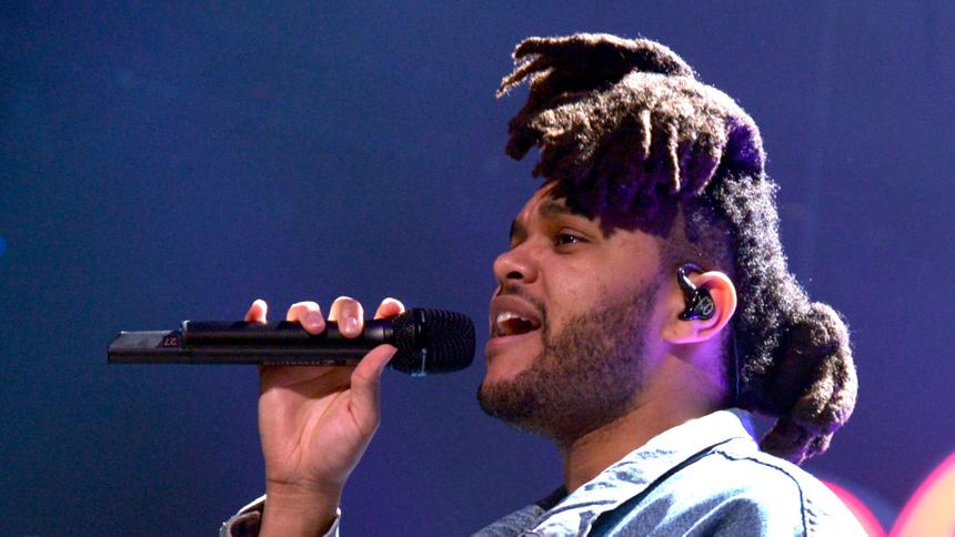 The Weeknd выступает на благотворительном концерте Y100 Jingle Ball, 18 декабря 2015 года
