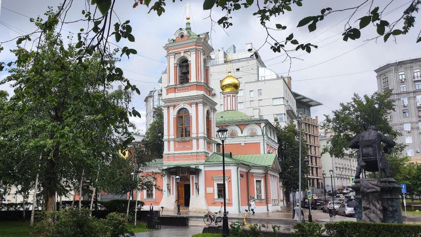 Храм Воскресения Словущего на Успенском Вражке
