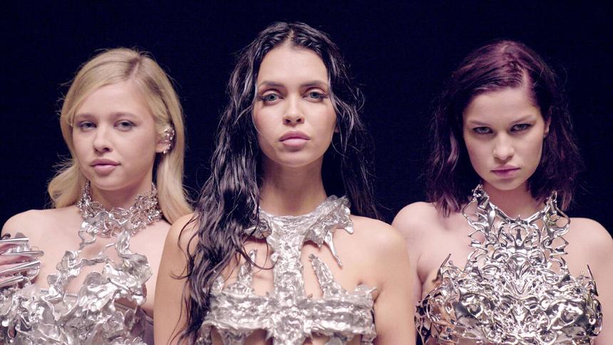 Группа SEREBRO